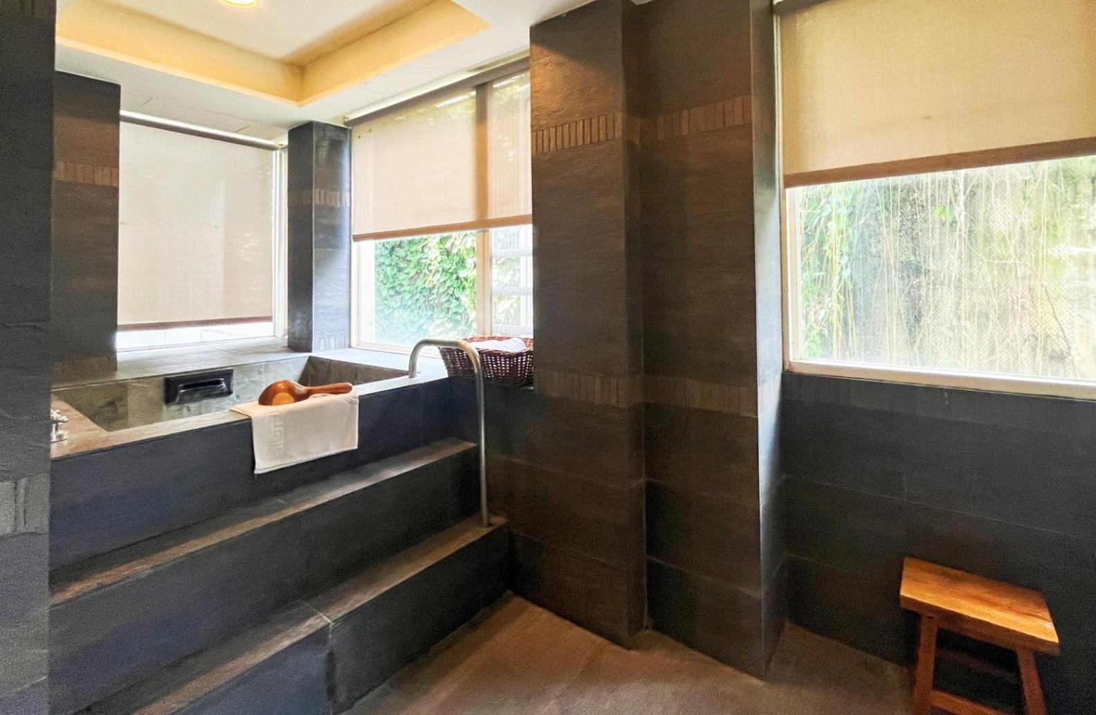 Dongpo Ti Lun Hotel Xinyi Exterior foto